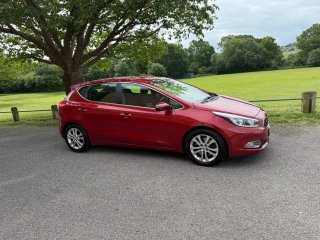 /photos/9857/036d7e31-9530-1a11-c150-13307a5c6211_i320x240.jpg