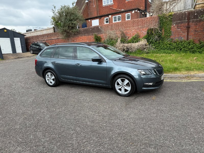 Skoda Octavia 1.6 TDI SE Technology Estate 5dr Diesel Manual Euro 6 s/s 115 ps for sale in Portsmouth
