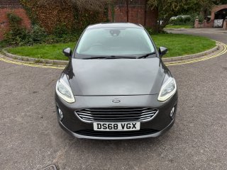 /photos/9857/1d2198db-d911-e995-0736-b243676d12b5_i320x240.jpg