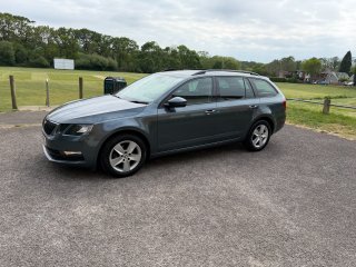 /photos/9857/a1b92d6d-2167-2967-723d-7bc214ac7c2d_i320x240.jpg