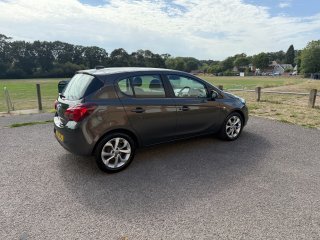 /photos/9857/d739fe1d-c7c1-f918-b606-ee28ddf9ddcd_i320x240.jpg