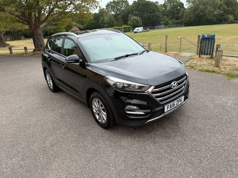 Hyundai Tucson 1.7 CRDi Blue Drive Premium SUV 5dr Diesel Manual Euro 6 s/s 116 ps for sale in Portsmouth